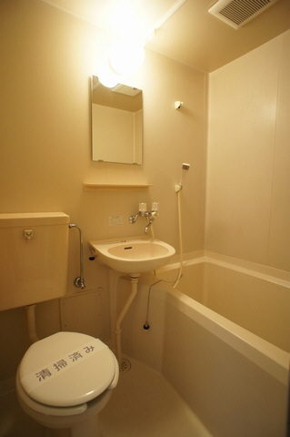 ヴィラ・大井手 203号-9