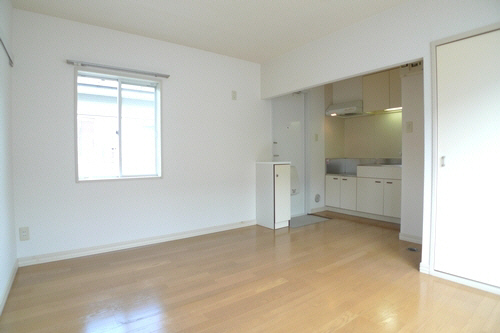 カ－サ・マスミＢ 202号-3