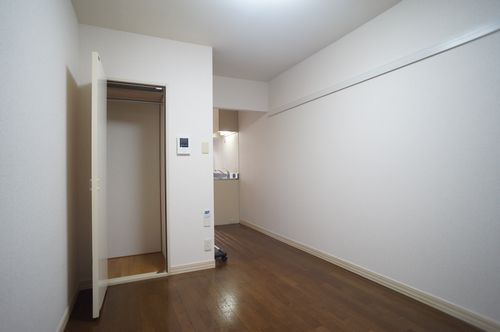 コ-ポロ-リエ 102号-7