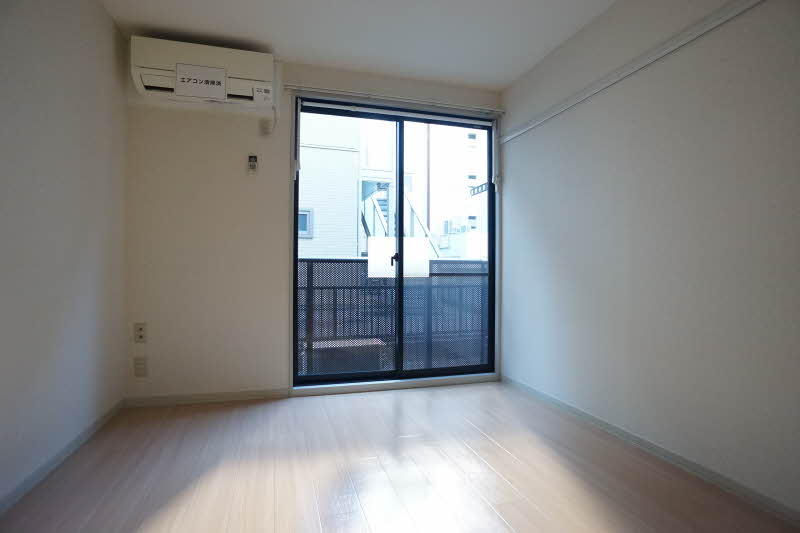 ローザ三軒茶屋 103号-1