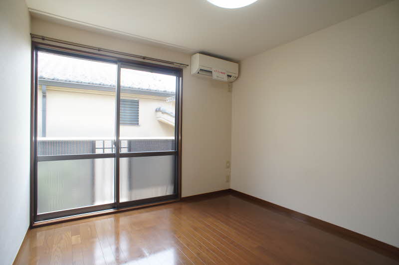 レジデンス　クリスタニア 202号-2