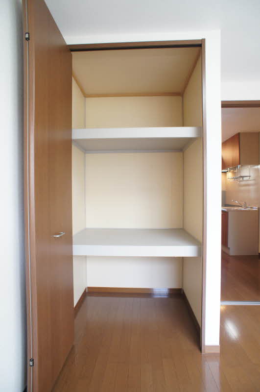 レジデンス　クリスタニア 202号-5