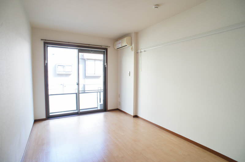 クレール南青山 102号-2