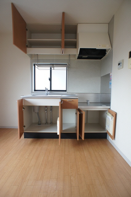 フェアリーコート 201号-8