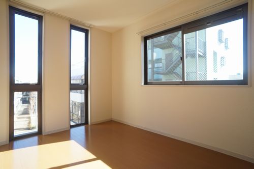 ピュア　ハウス 301号-2