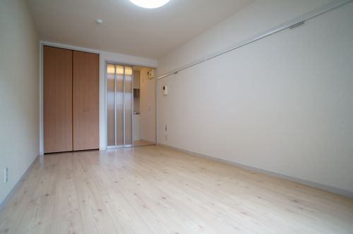 アップルビレッジⅡ 214号-3