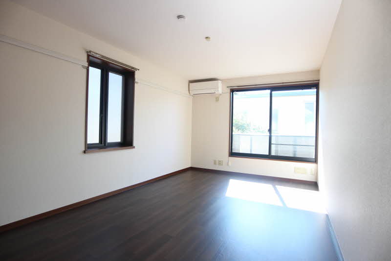 コーポ・ジュネス 201号-3