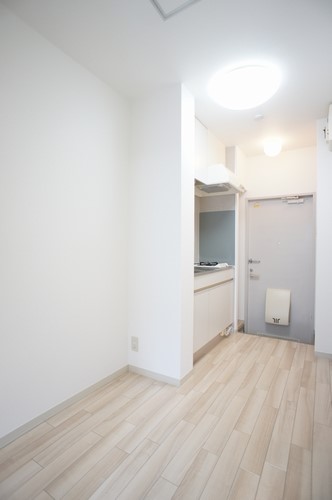 フレグランス　イワマ 102号-4