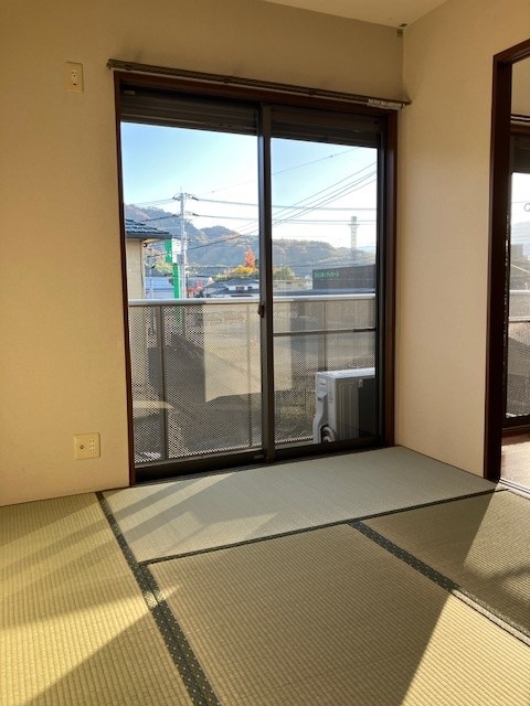 フォレスト・Ｃ 201号-4