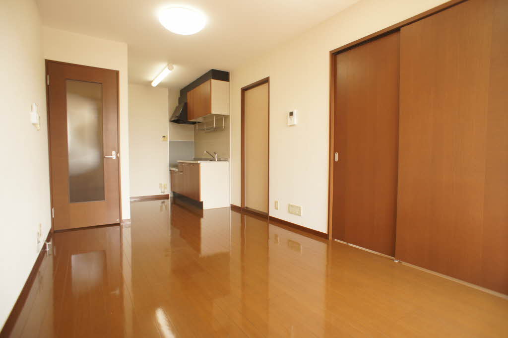 シャーメゾンみさきＡ 202号-4