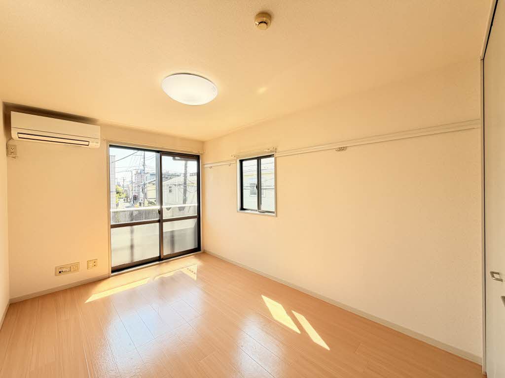 ヴァンティアン市川 209号-2