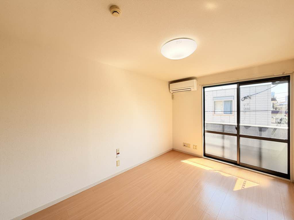 ヴァンティアン市川 209号-5