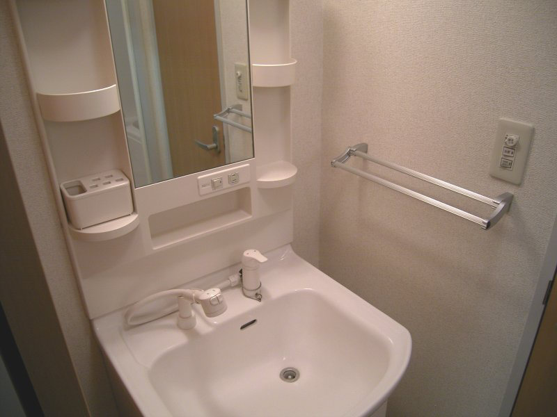 コンフォール 206号-8