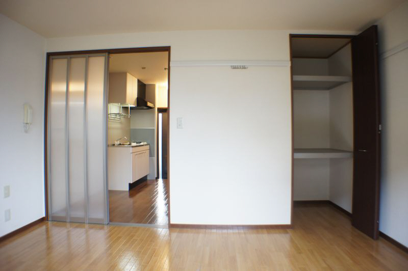 フラッツソレアード 105号-5