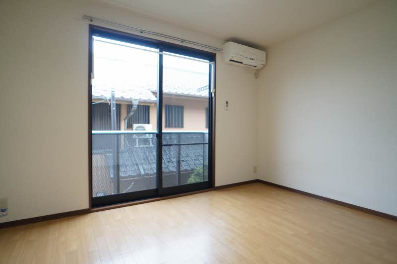 グリューナーラウム 202号-1