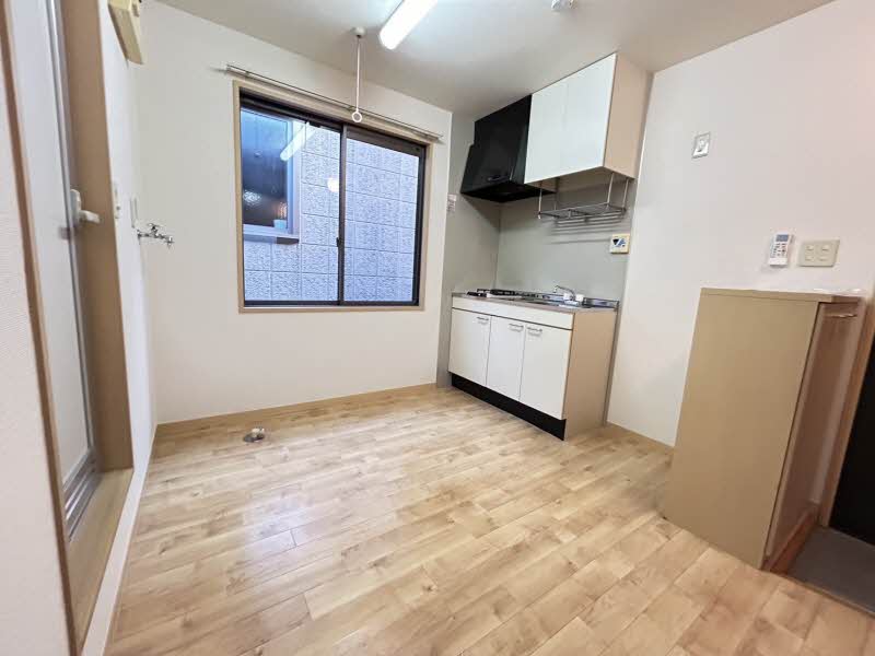 アネックス 202号-4