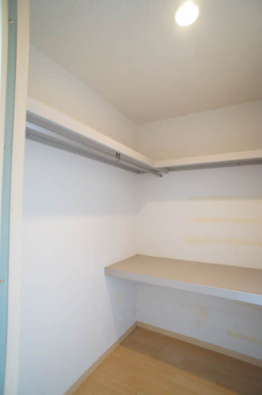 メゾン・ド・アミ 201号-5