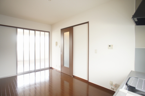 シャーメゾンドリームB 102号-4