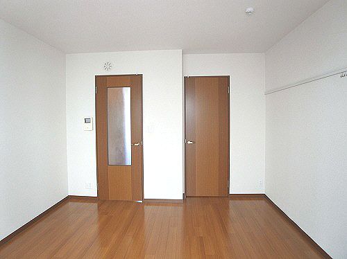 Apricot Avenue 105号-3