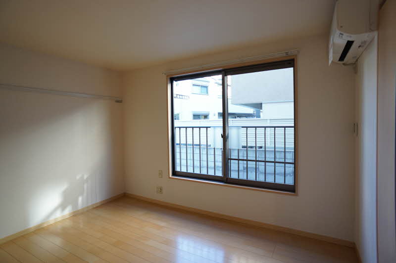 メゾンＰＬＵＭ 103号-2