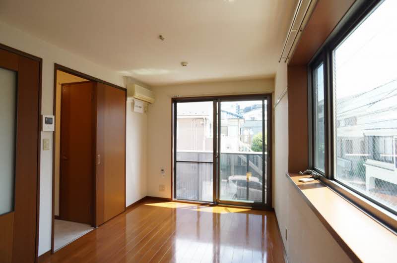 グランバリエ三軒茶屋 202号-2