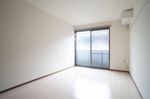 アヴニール北町A 203号-3