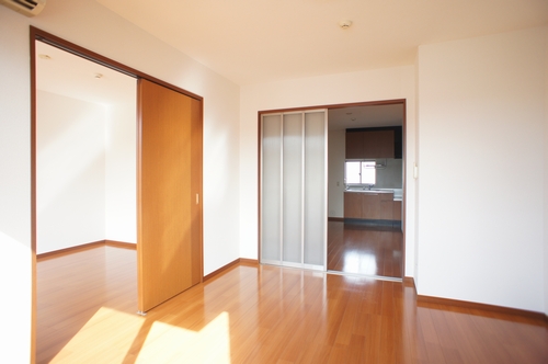 シャーメゾンＳｈｉｎ’ｓ　Ｂ 101号-2