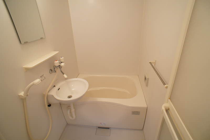 Ｗｅｓｔ　Ｈｏｕｓｅ 203号-9