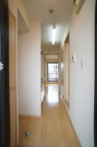 クラウンコート 305号-11