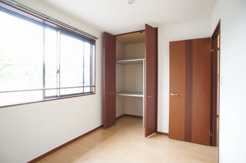 シャーメゾンD・T・M B 202号-7