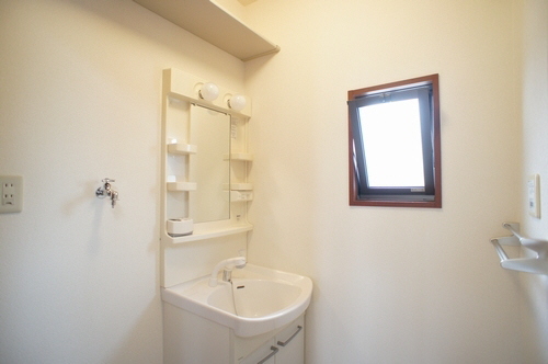 シャーメゾンD・T・M B 202号-8