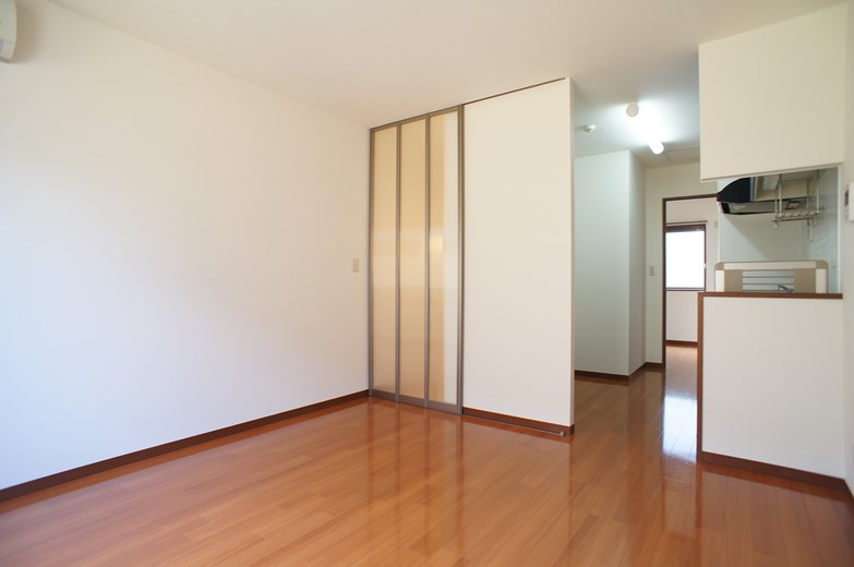 プレジール烏山 102号-3