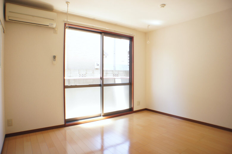 メゾンベル美園 102号-2