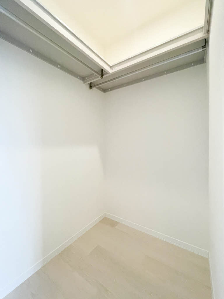 シャーメゾン・ブライト 302号-4