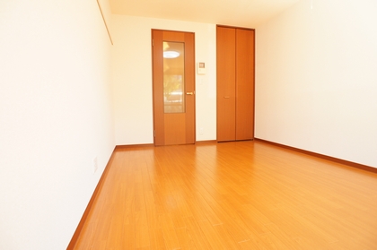 メゾン ドゥ コリーヌ 102号-3