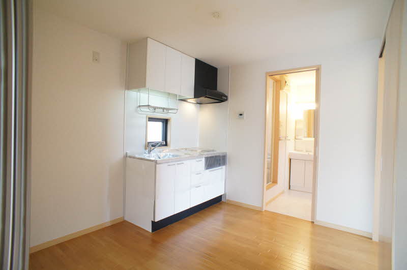 アン・ルミエール 202号-6