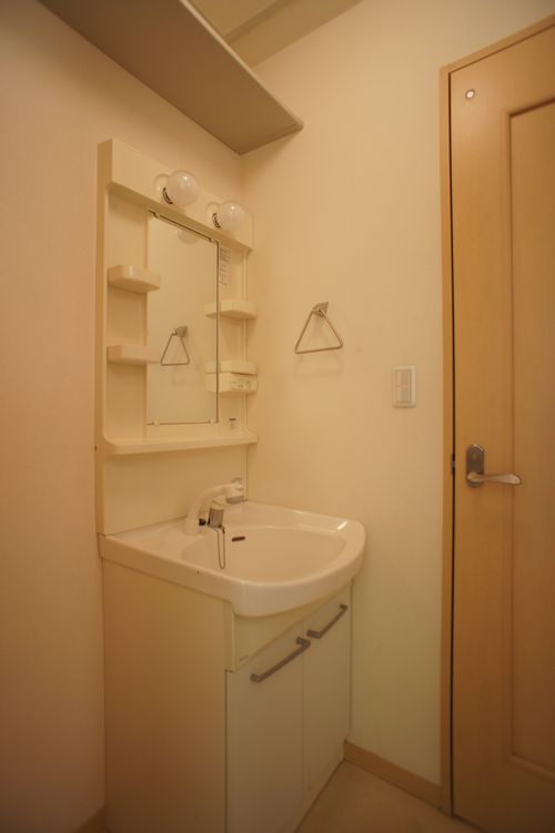 ラ　ファルマ 203号-8