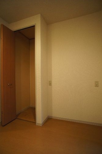 ヒルサイドスクェアⅠ 105号-8