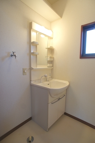 シャーメゾンマルニＡ 102号-7