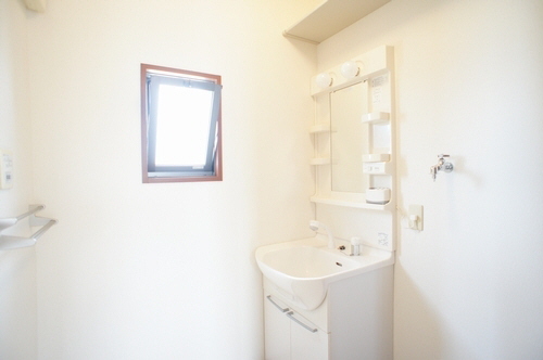 シャーメゾンマルニＡ 201号-8