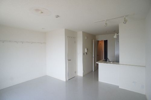 Ｗｈｉｔｅ　Ｃｕｂｅ　Ⅰ 303号-2