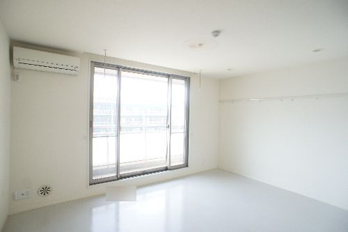 Ｗｈｉｔｅ　Ｃｕｂｅ　Ⅰ 303号-3
