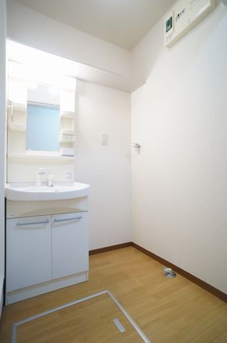 リヴァーフォレスト 105号-8