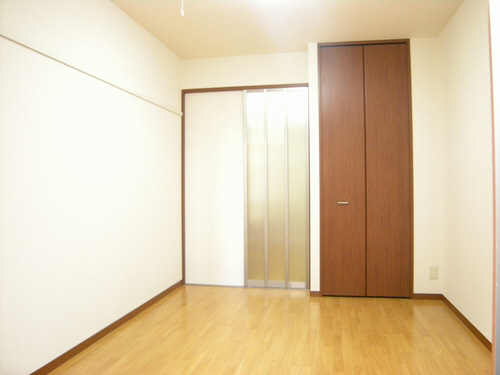 リヴァーフォレスト 203号-2