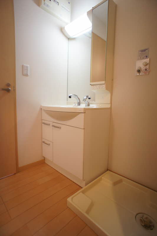 ガーデンコートハナ 203号-8