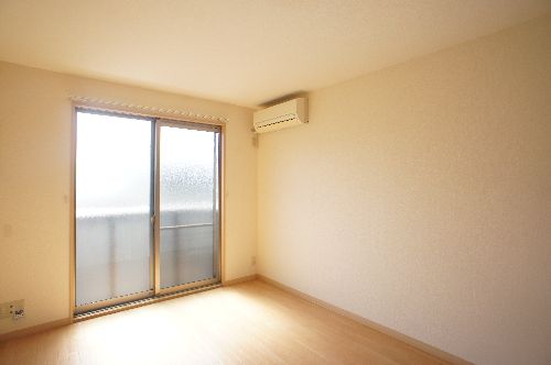 リヴィエラ 202号-2