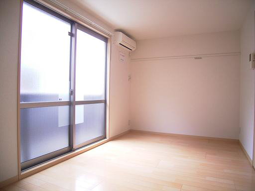 シャーメゾンロワール 102号-3