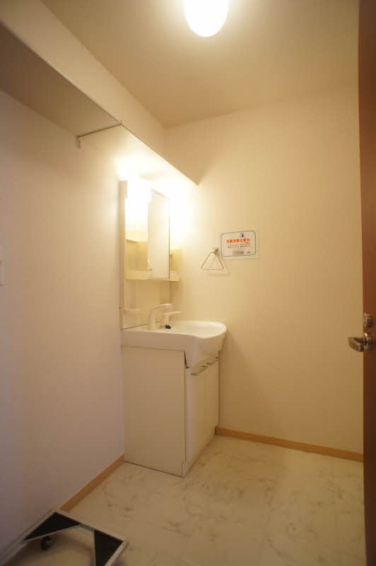 シャーメゾン樹光 203号-8