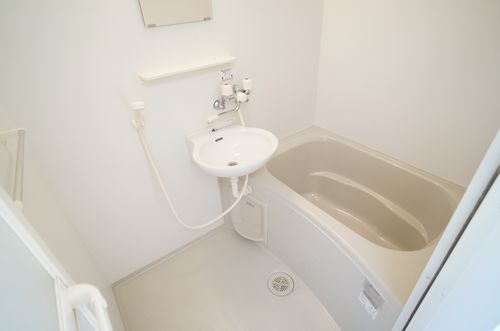 ルミエール六町Ｂ 101号-8