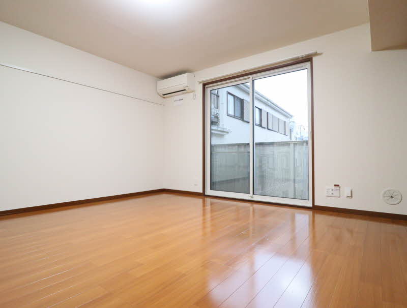 ケーワイ　コート 203号-2